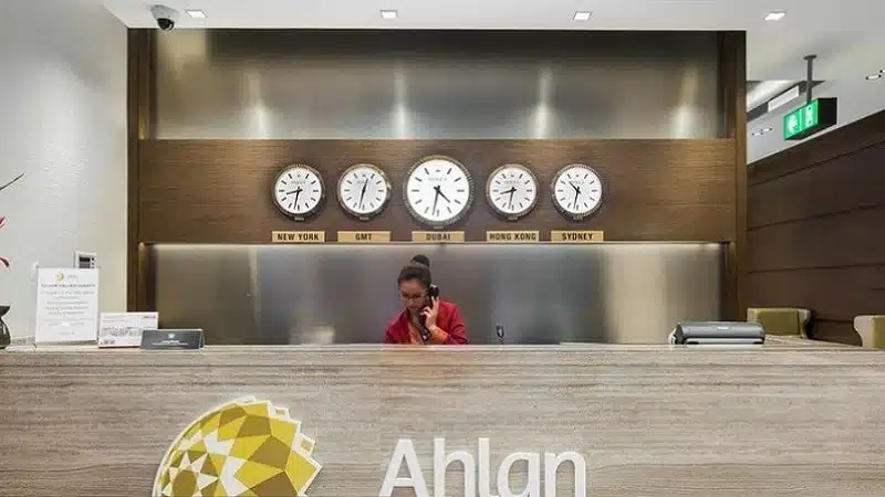 First Class Lounge @ DXB Terminal 1