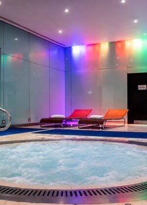 Pool, Jacuzzi, Steam Room & Shower