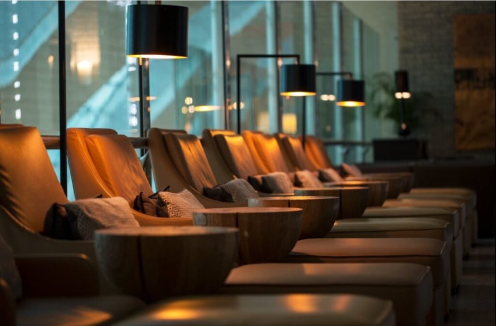 Ahlan Lounge With DXB Health Club Access | 3,4,6 Hours Combo Offer