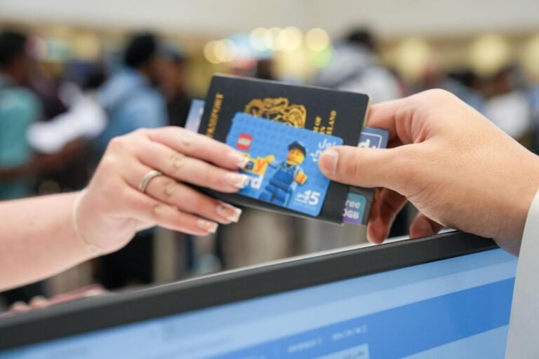 Dubai Passengers get Free Nol Cards, special stamp on passports at DXB