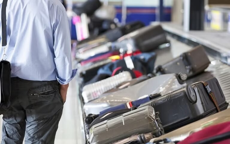 Dubai Police Return Dh26M in Lost Items to Travellers